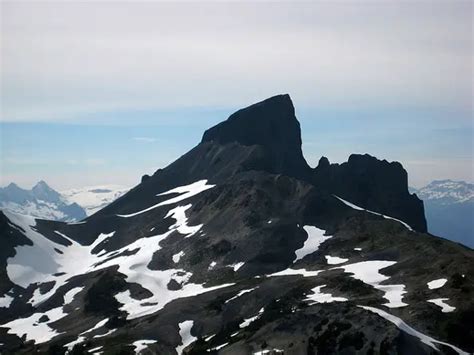 Hiking Black Tusk Trail near Squamish - Outdoor Vancouver