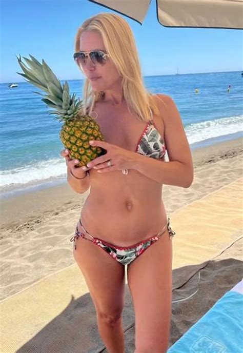 Reventó Ibiza Publican nuevas fotos de Valeria Mazza sin photoshop en micro bikini explosiva