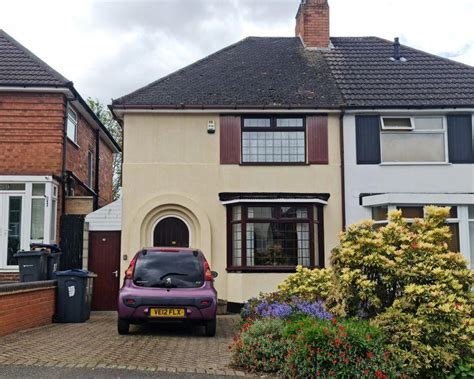 Lewis Road Stirchley Birmingham B30 2SU 3 Bed Semi Detached House For