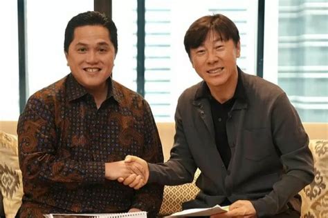 Ketua Umum Pssi Erick Thohir Izinkan Shin Tae Yong Untuk Meninggalkan