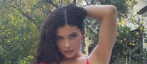 Kylie Jenner Luce Su Candente Busto En Bikini En El Radar