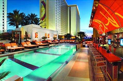 15 Best Casinos in Las Vegas - Try Your Luck in the Gambling Capital of ...
