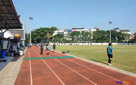 Lapangan Lanmar Bogowonto Tempat Olahraga Lari Sepakbola Di Surabaya