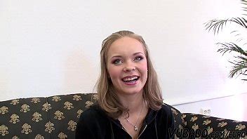 Yo Blonde Enjoys Her First Sex Casting XNXX