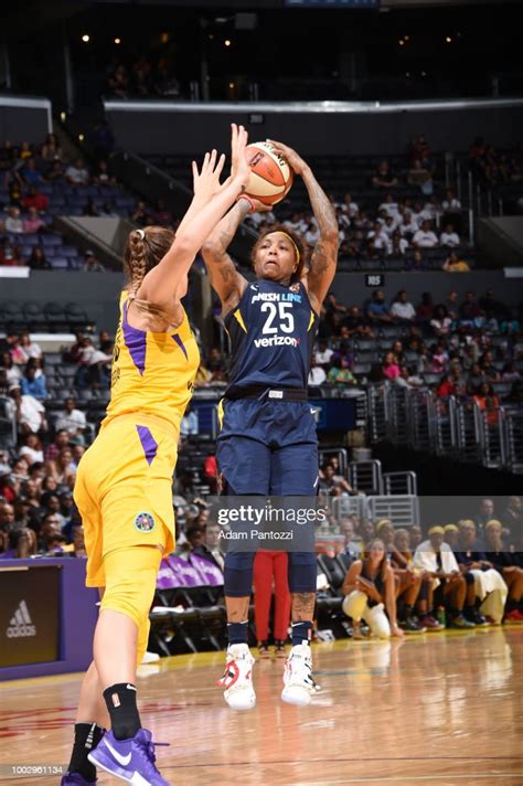 Cappie Pondexter Of The Indiana Fever Shoots The Ball Against The Los