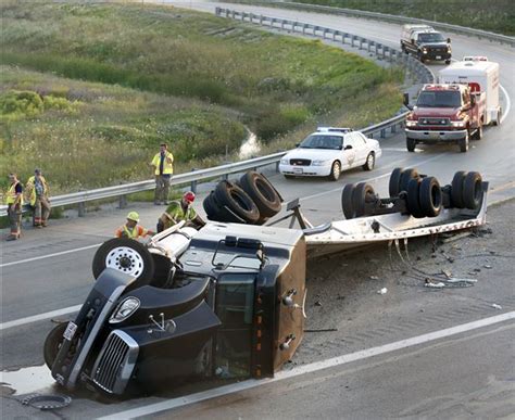 Eastbound Turnpike Lane Reopened After Tractor Trailer Overturn The Blade