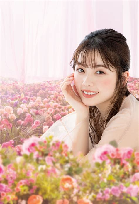 小芝 風花さんがcanmake新イメージモデルに就任 新cm撮影では、一面に広がるロマンチックなお花畑に感動！｜株式会社 井田ラボラトリーズの