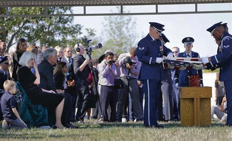 Female Wwii Pilot Has Finally Been Laid To Rest At Arlington