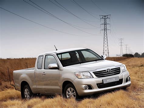 TOYOTA Hilux Extra Cab - 2011, 2012, 2013, 2014, 2015 - autoevolution