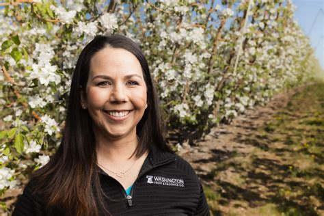 Washington Apples Pears And Cherry Growers Wa State Fruit Growers