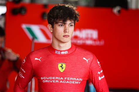 Bearman Guia Ferrari Da F Em Teste Em Fiorano Not Cia De