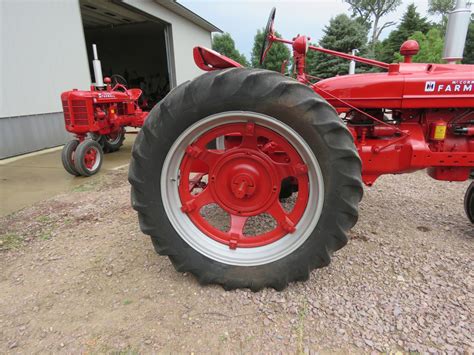 Lot 16k 1946 Farmall H Tractor Vanderbrink Auctions