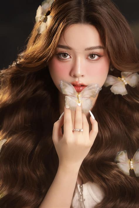 C G I Qu Ng B Nh N L C Tr Th Nh Idol Hot Tiktok Tri U Ng I M