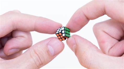 El Cubo De Rubik M S Peque O Del Mundo Mm C Mo Es Posible Youtube