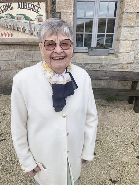 Jeanne Martin A Fêté Ses 92 Ans Très Bien Entourée