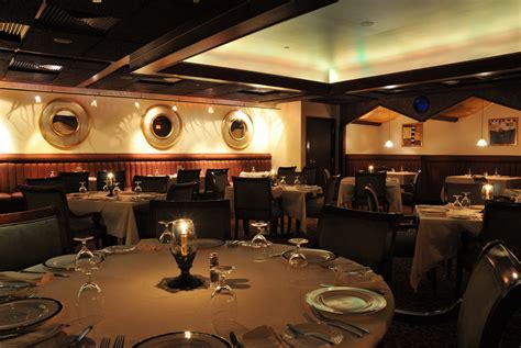 This Burlington Cafe Continues 45-Year Tradition of Classic Cuisine