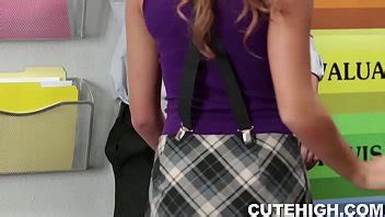 First Pussy Penetration Uploaded XNXX