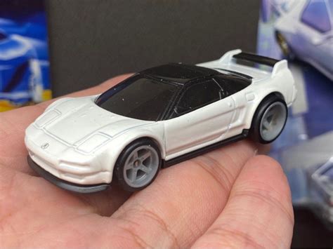 Hot Wheels Hot Wheels Loose Regular Treasure Hunt Fast Furious FnF Dodge Challenger Drift Car