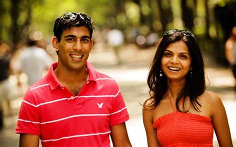 Rishi Sunak Height, Age, Wife, Children, Family, Biography & More ...