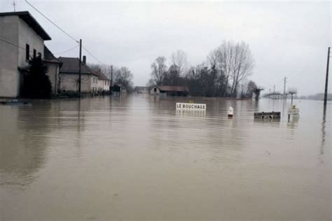 Crue du Rhône pourquoi ces communes près de Lyon sont inondées