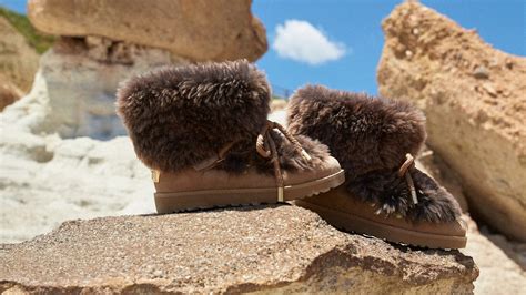 The Best Shearling Boots and Slippers and Even Fuzzy Handbags Too | Vogue