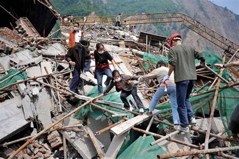 汶川地震10周年，100个感动瞬间看哭了无数人救援人员地震北川新浪新闻