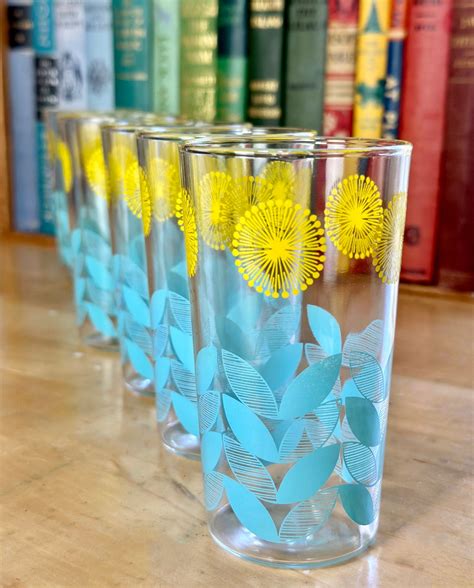 Vintage Starburst Flower Juice Glass Set Set Of 6 Vintage Etsy