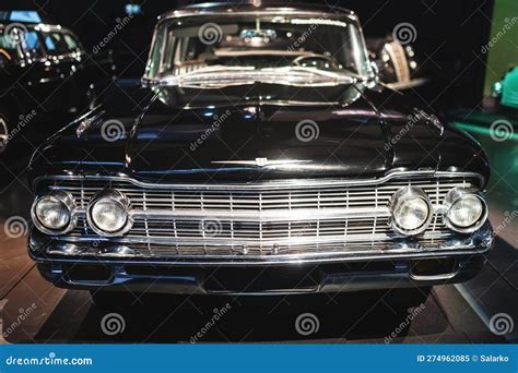 ZIL-111G Car at Riga Motor Museum Editorial Image - Image of soviet, exhibition: 274962085