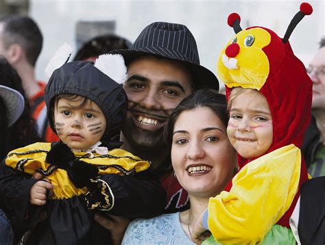 J Dische Rundschau Februar Purim Der Fr Hlichste