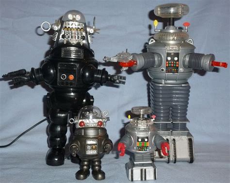 Robots Comparison Robby The Robot Forbidden Planet Lost In Space