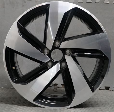 Vw Golf Mk7 5 Milton Keynes 5g0601025cn Oem Alloy Wheels