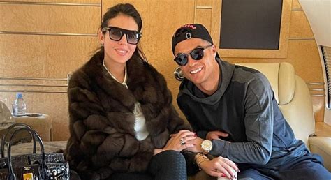 Cristiano Ronaldo Y Georgina Se Mudan A Arabia Saud Por Millones