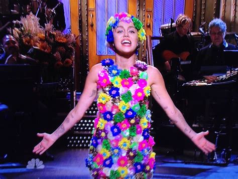 Miley Cyrus Snl Monologue Video Saturday Night Live