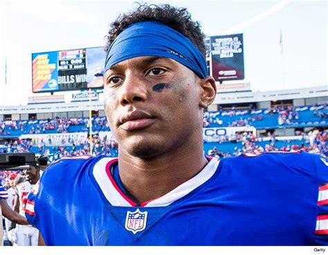 Buffalo Bills Zay Jones In Nude Bloody Arrest After Penthouse Meltdown