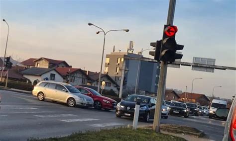 Sudar dva automobila Usporen saobraćaj na zapadnom tranzitu u