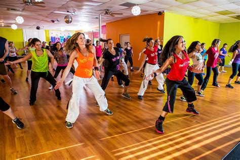 Zumba cómo funciona y cuáles son sus beneficios La Revista IN