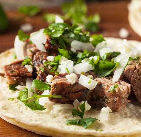 Authentic Mexican Street Tacos Recipe + Video: Taste the Flavor! 🇲🇽