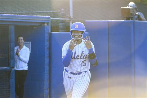 Ucla Softball Hits Series Opener Against Oregon State Out Of The Park