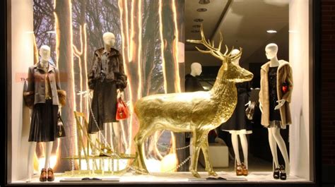 14 Ideas for Storefront Window Displays - Small Business Trends