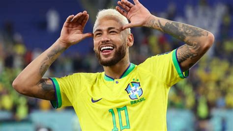 Neymar No Topo Veja O Top 10 Dos Jogadores Brasileiros Mais Bem Pagos