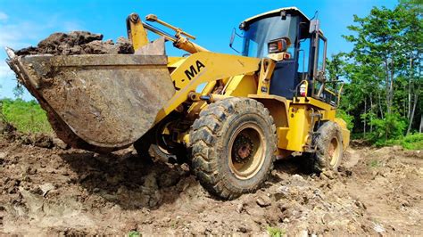 Heavy Equipment Wheel Loaders Works Loading Rock Heavy Machines Working