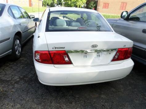 Sell Used 2006 Kia Optima Lx Sedan 4 Door In Columbus Ohio United