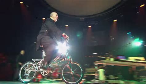 Peter Gabriel S Solsbury Hill On A Bike Was His Best Live Performance