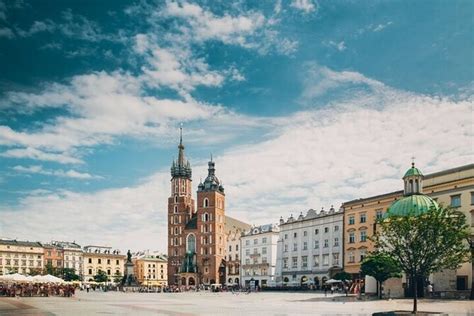 Recorrido A Pie Por El Casco Antiguo De Cracovia Con Gu A