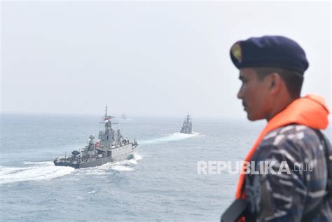 Tni Al Tingkatkan Patroli Di Laut Natuna Utara Republika Online