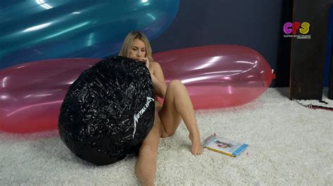 Bunny Inflates 48 In Beachball By Mouth NUDE 4K 3840x2160 Custom Fetish S Clips4sale