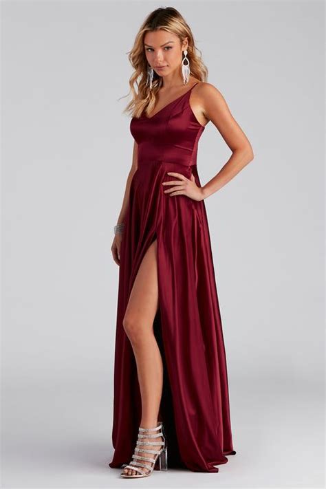 Windsor Winslow Formal Satin Lace Up Dress In Wine Size 7 Satin Fabric