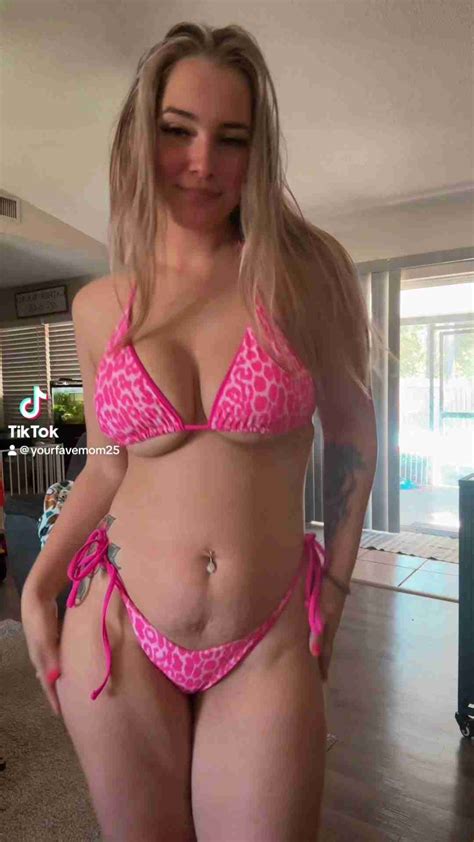 Yourfavemom On Tiktok Onlyfans Girl Nude Sexy Video Leaked