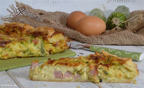 Torta Salata Zucchine E Prosciutto A Tavola Con Tea