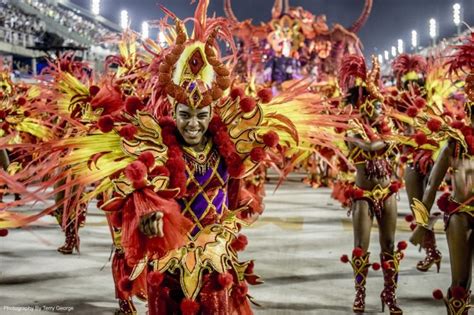 Carnaval De Rio Danses Costumes Et Festivités Au Brésil Hauteurs